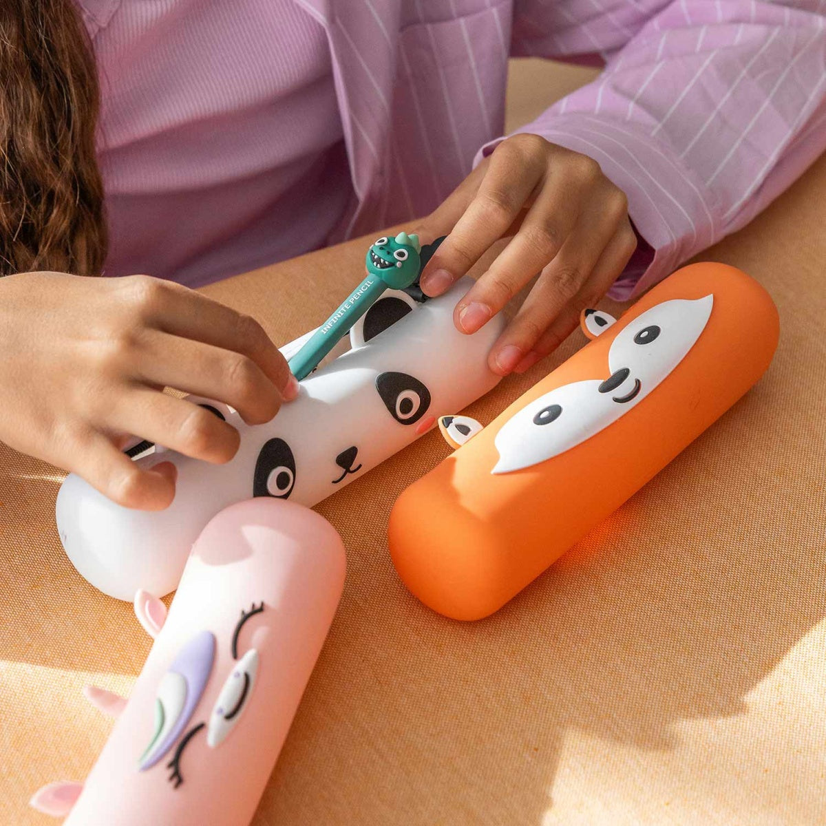 Estojo de Silicone BACK2FUN Rollie Panda Vermelho