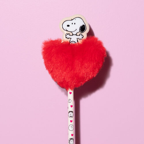 Pormenor da esferográfica Erik Snoopy Love Season — pompom vermelho em forma de coração e Snoopy